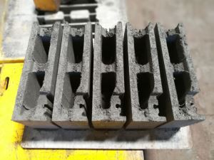 Mesin blok Hollow Pintar